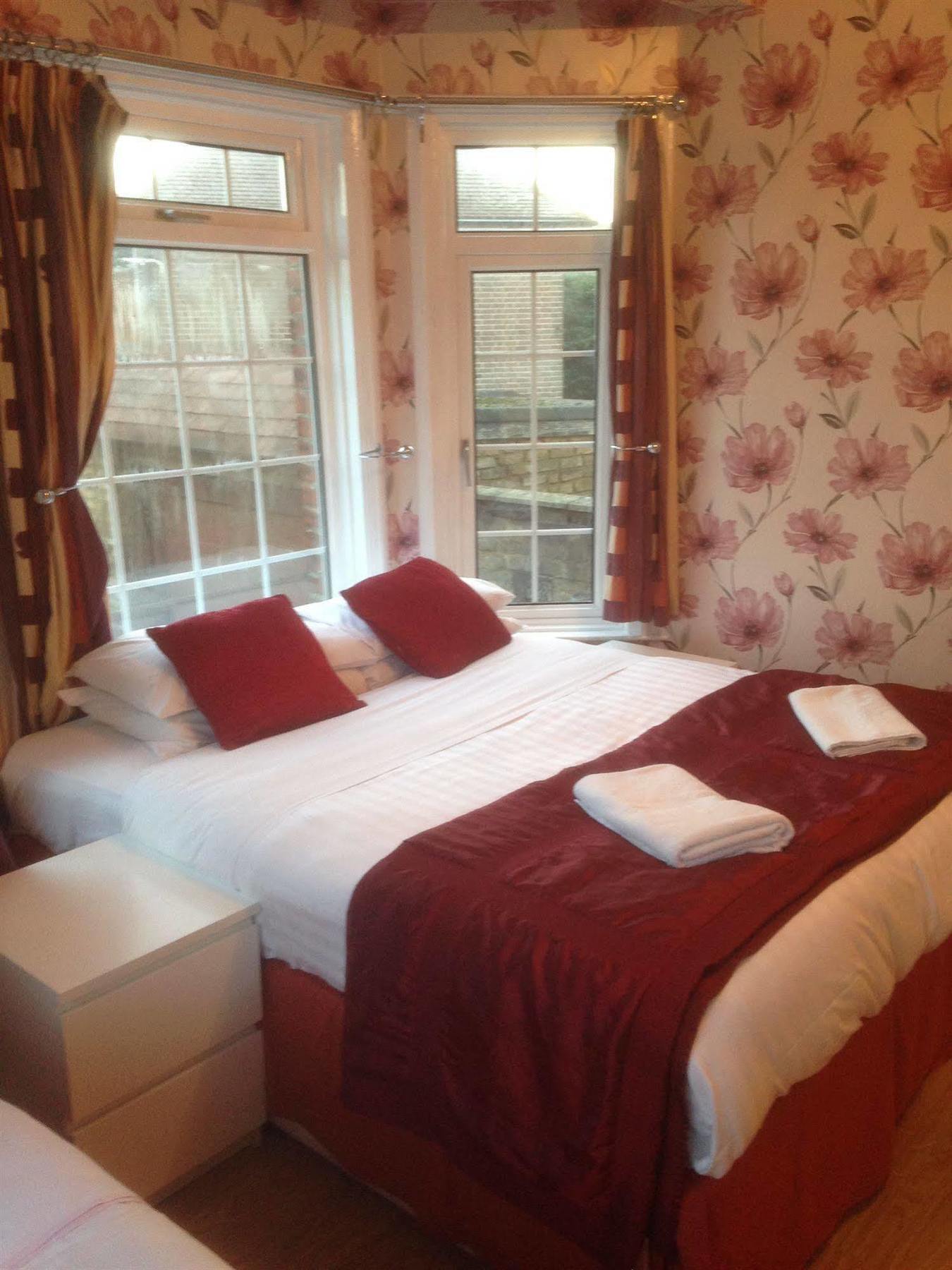 The Bridge House Guest house 2*
